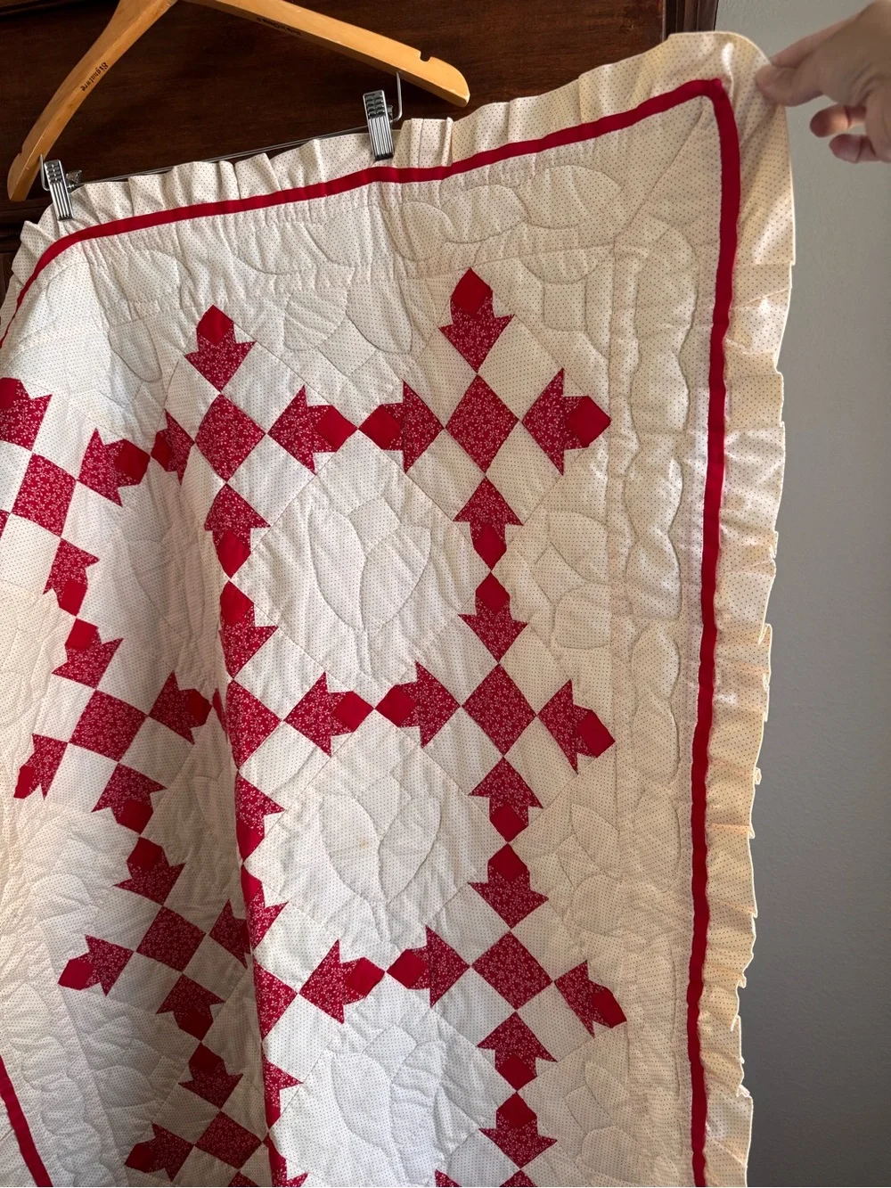 Vintage Handmade Flying Geese quilt pattern Red Cream Micro Floral Ruffle edge